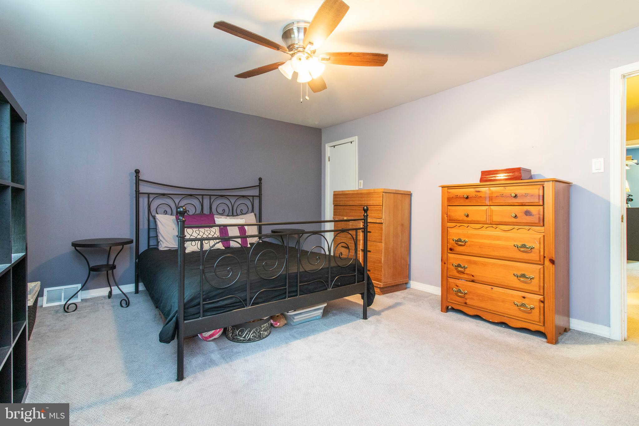 11923 Millbrook Road Philadelphia, PA 19154 - Photo 13 of 29 Gallery Image 13