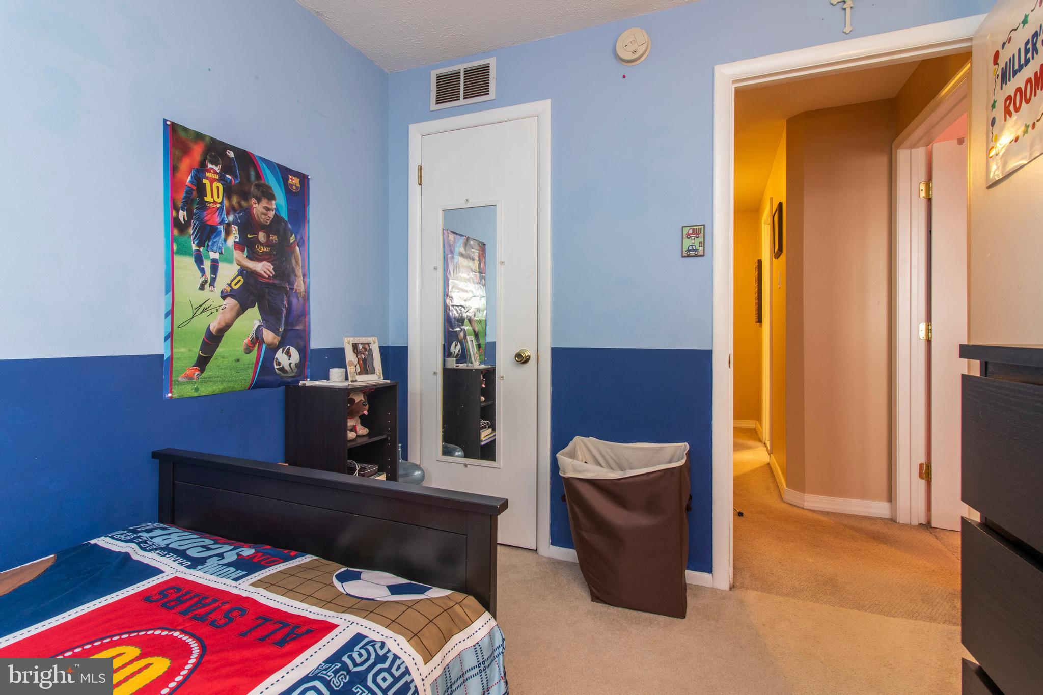 11923 Millbrook Road Philadelphia, PA 19154 - Photo 19 of 29 Gallery Image 19