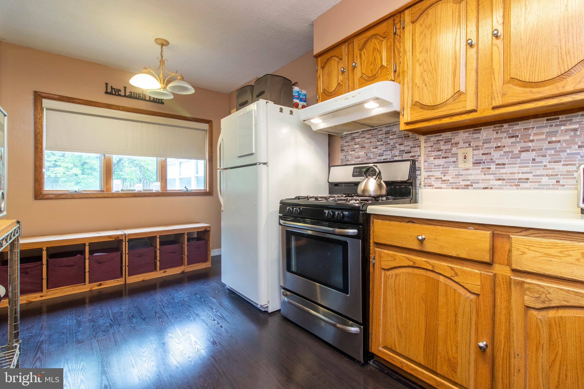 11923 Millbrook Road Philadelphia, PA 19154 - Photo 10 of 29 Gallery Image 10