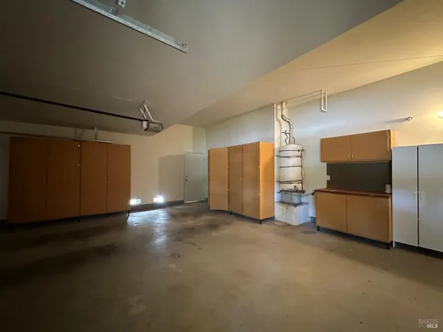 a view of a livingroom with an empty space