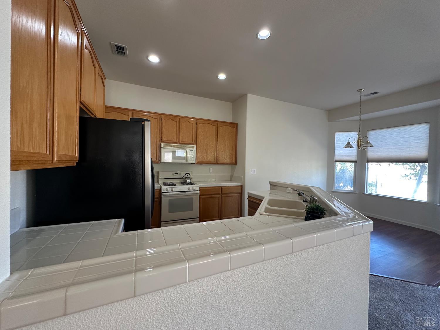 470 Edgewood Drive Rio Vista, CA 94571 - Photo 7 of 18