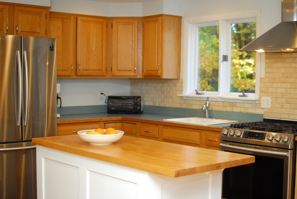 3 Cherokee Road Acton, MA 01720 - Photo 15 of 34 Gallery Image 15