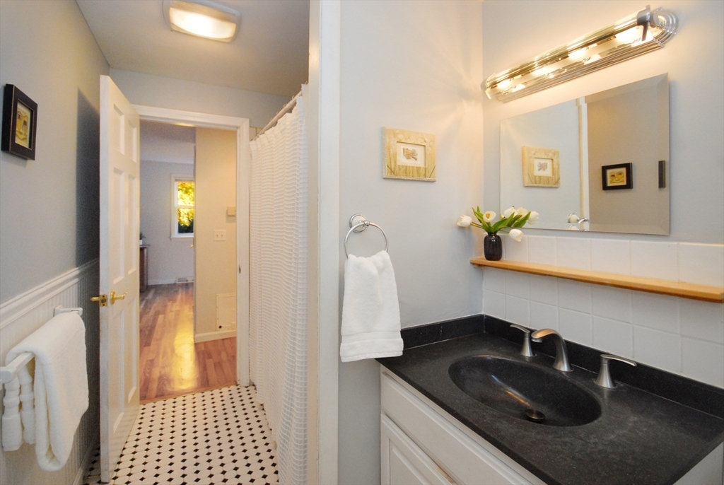 3 Cherokee Road Acton, MA 01720 - Photo 21 of 34 Gallery Image 21