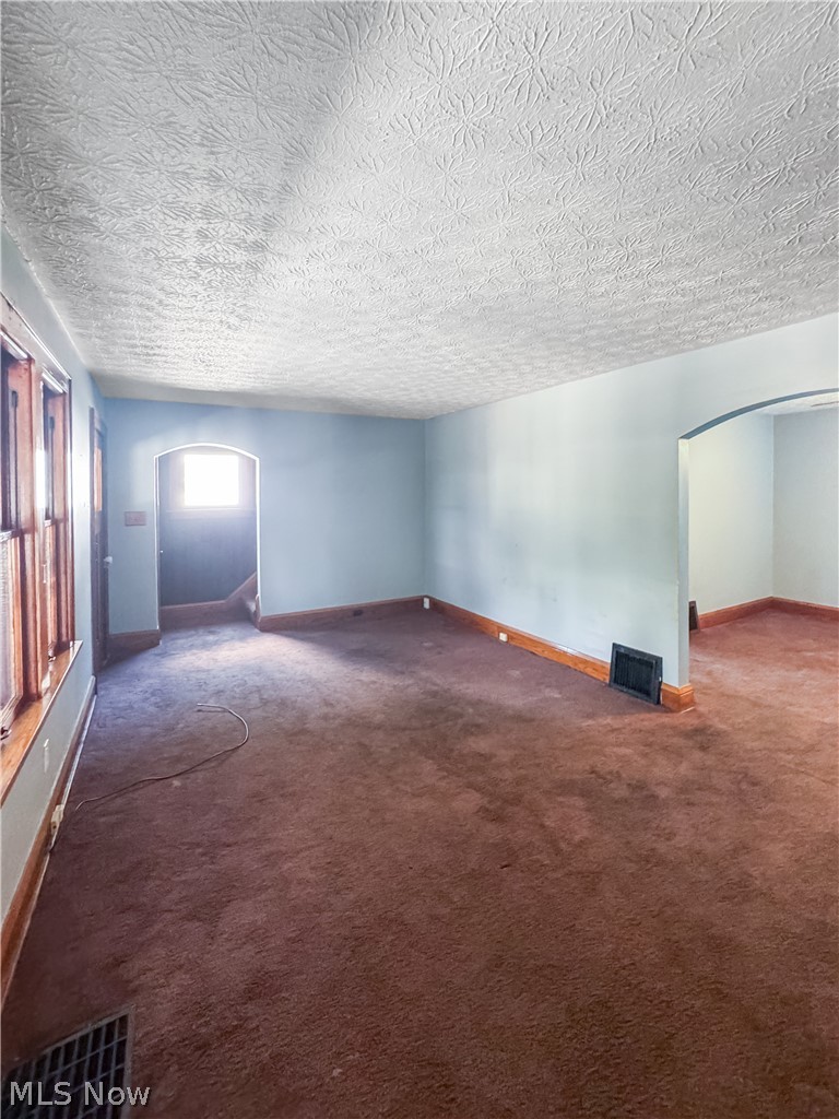 2041 13th Street Southwest Akron, OH 44314 - Photo 9 of 20