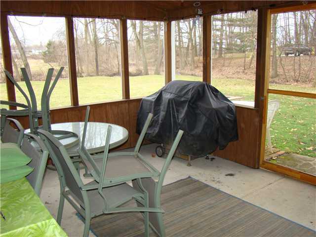 12701 Old Mansfield Road Mount Vernon, OH 43050 - Photo 11 of 18