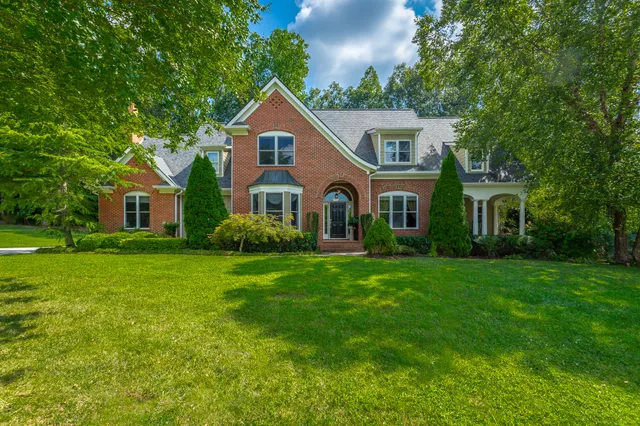 $875,000 | 9542 Legacy Oaks Drive, Ooltewah, TN 37363