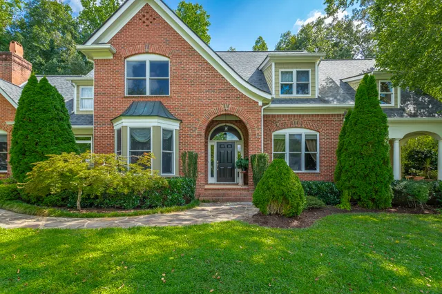 $875,000 | 9542 Legacy Oaks Drive, Ooltewah, TN 37363