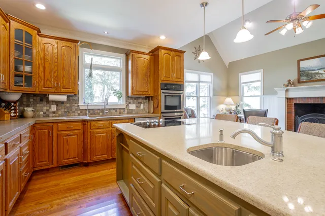 $875,000 | 9542 Legacy Oaks Drive, Ooltewah, TN 37363