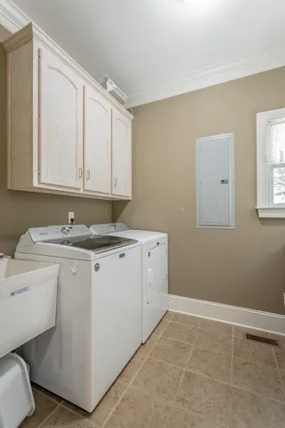 $875,000 | 9542 Legacy Oaks Drive, Ooltewah, TN 37363