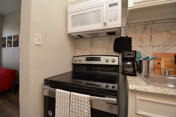 $1,550 | 7124 Avenue F, Unit 2, Houston, TX 77011