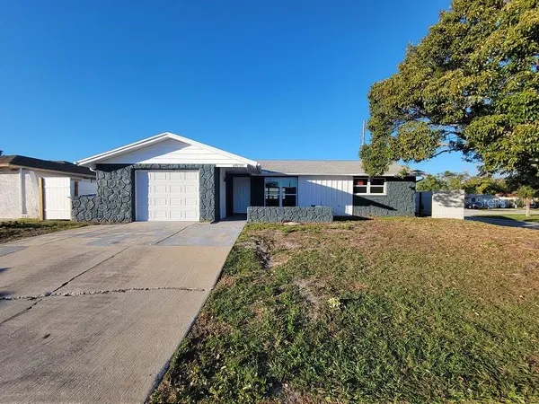 $1,900 | 6935 Alta Vista Street, Port Richey, FL 34668