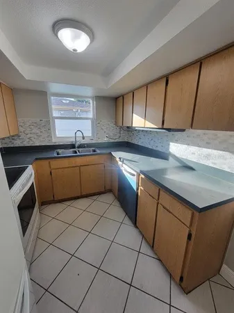 $1,900 | 6935 Alta Vista Street, Port Richey, FL 34668