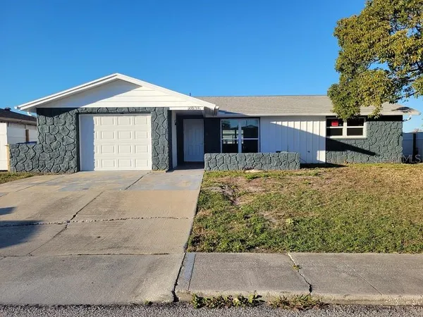 $1,900 | 6935 Alta Vista Street, Port Richey, FL 34668