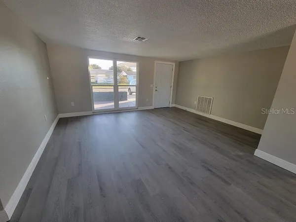 $1,900 | 6935 Alta Vista Street, Port Richey, FL 34668