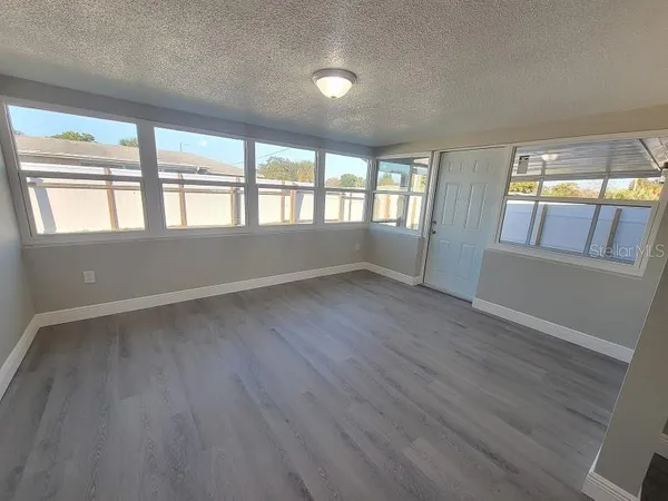 $1,900 | 6935 Alta Vista Street, Port Richey, FL 34668