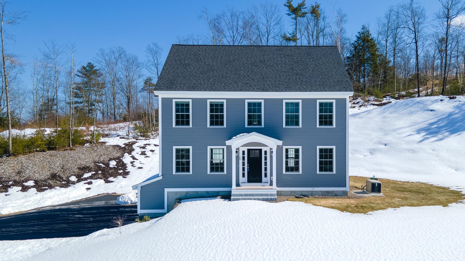 10 French Road Epping, NH 03042 - Photo 2 of 39
