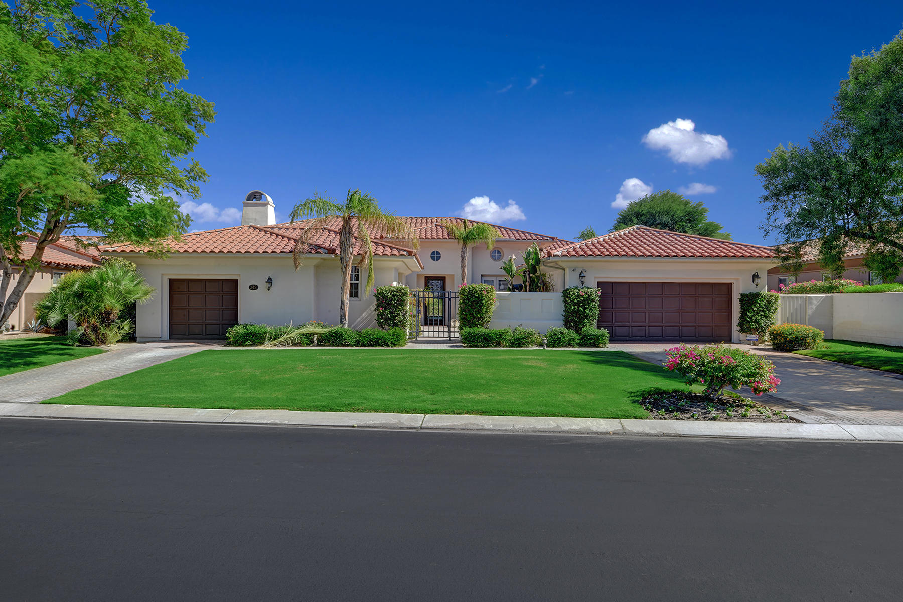 342 Loch Lomond Road Rancho Mirage, CA 92270 - Photo 2 of 35 FRONT OF HOUSE MLS