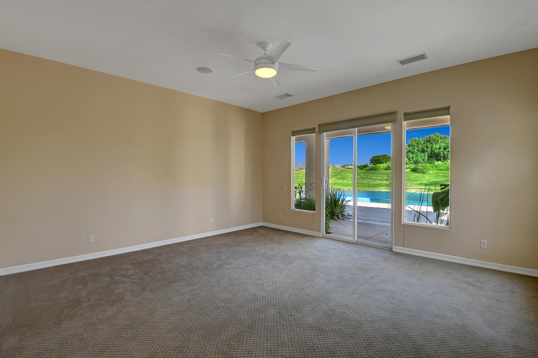 342 Loch Lomond Road Rancho Mirage, CA 92270 - Photo 15 of 35 MASTER BEDROOM MLS