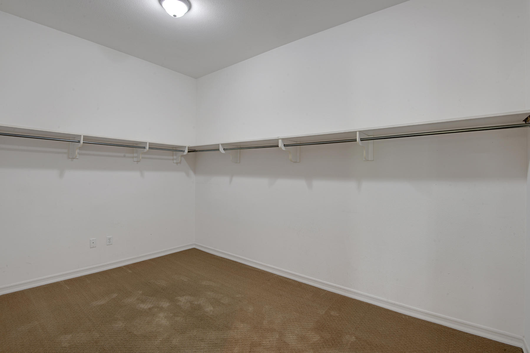 342 Loch Lomond Road Rancho Mirage, CA 92270 - Photo 18 of 35 MASTER WALK IN CLOSET MLS