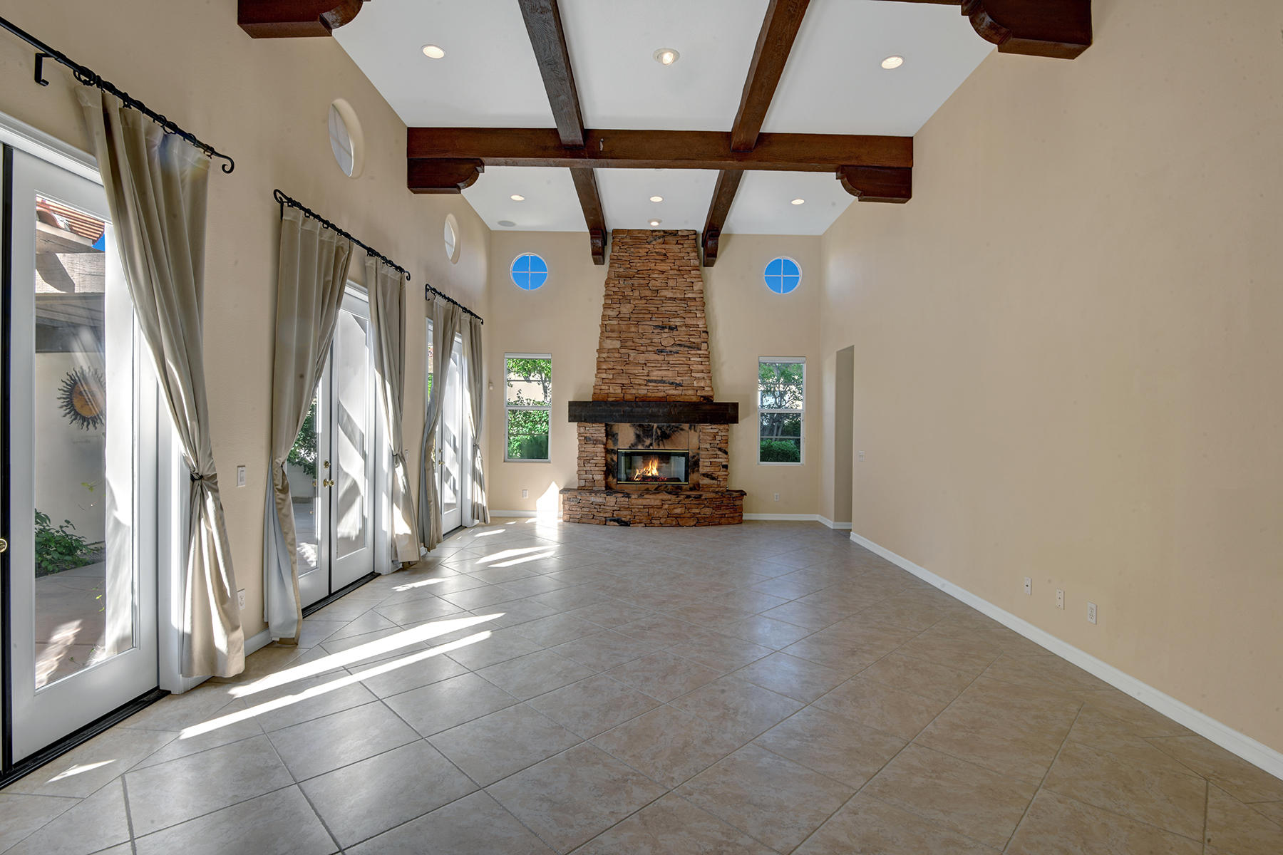 342 Loch Lomond Road Rancho Mirage, CA 92270 - Photo 6 of 35 DINING ROOM MLS