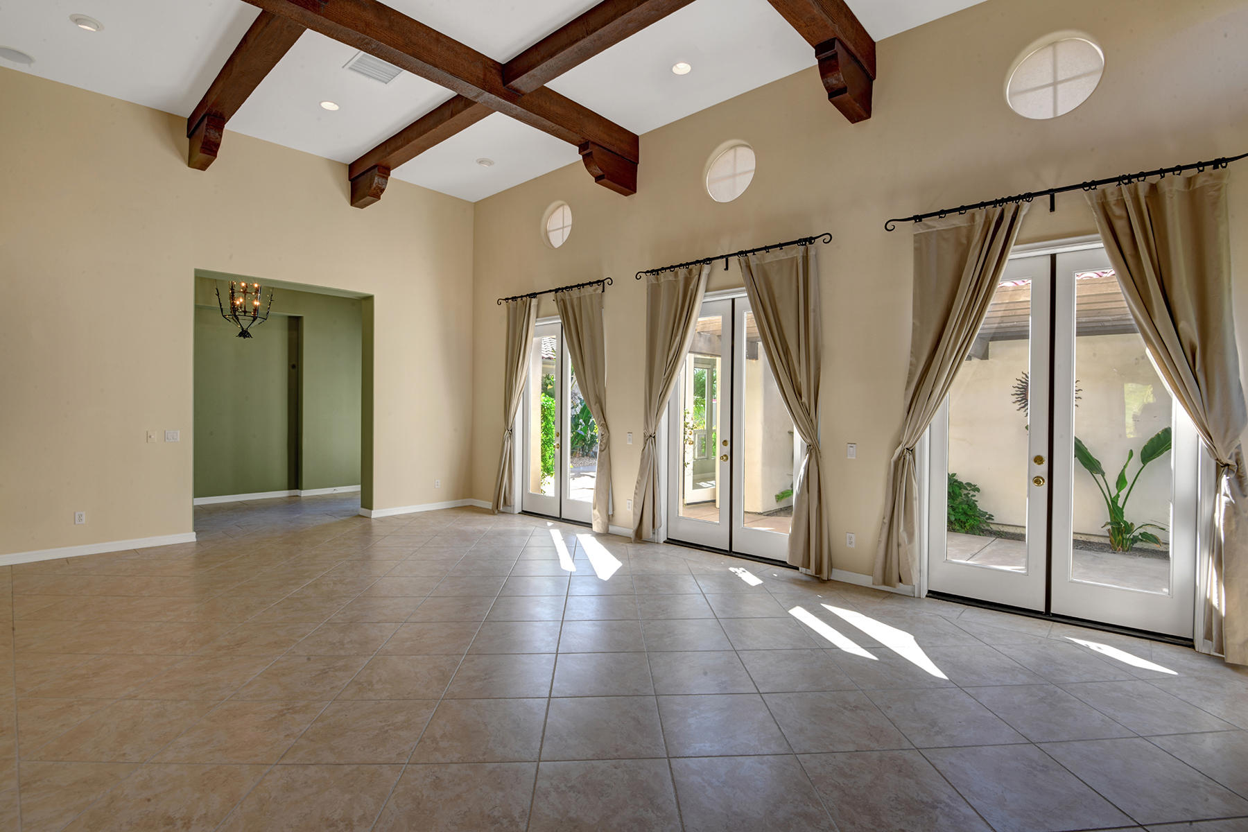 342 Loch Lomond Road Rancho Mirage, CA 92270 - Photo 7 of 35 DINING ROOM REVERS TO ENTRY MLS