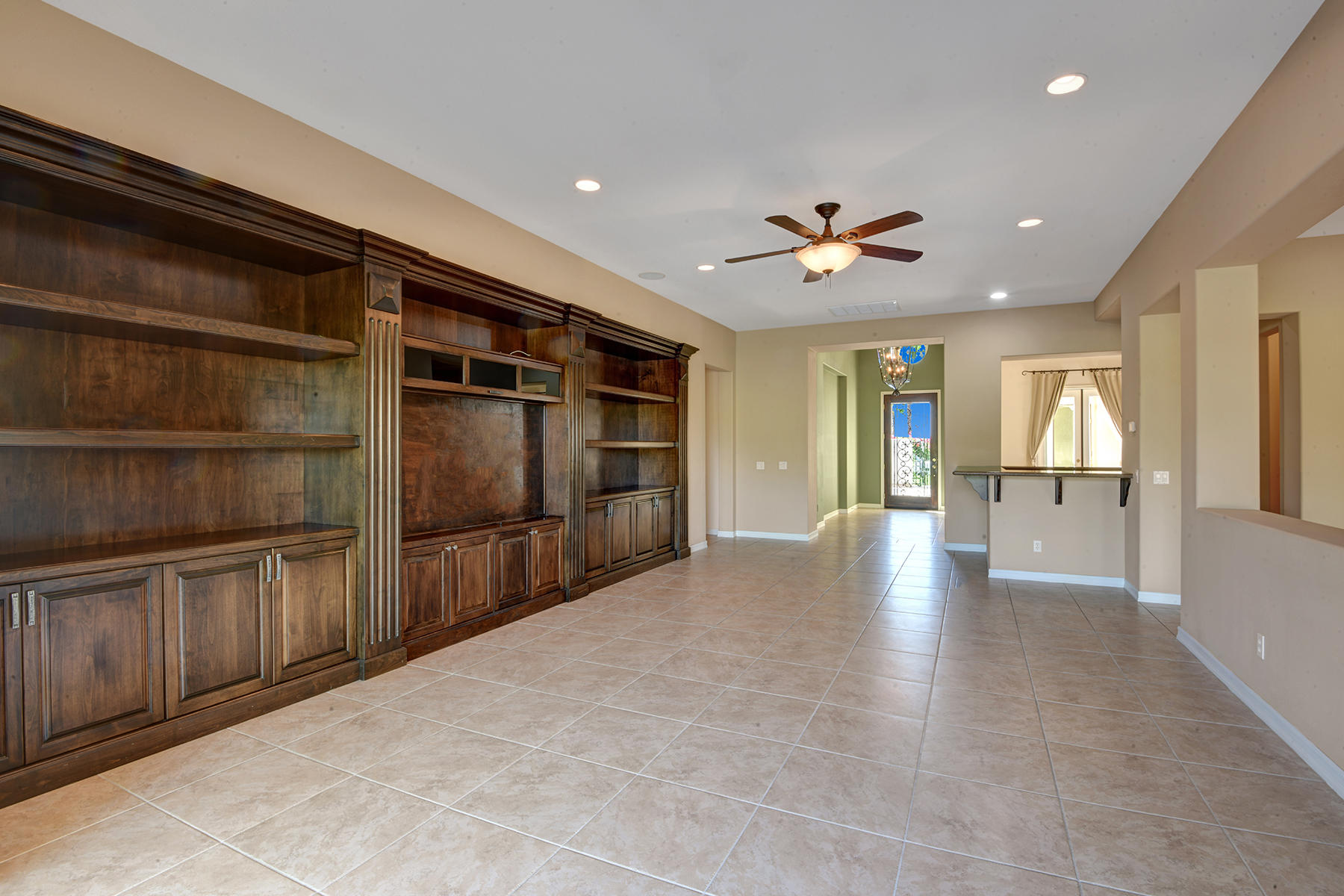 342 Loch Lomond Road Rancho Mirage, CA 92270 - Photo 9 of 35 LIVING ROOM REVERSE MLS