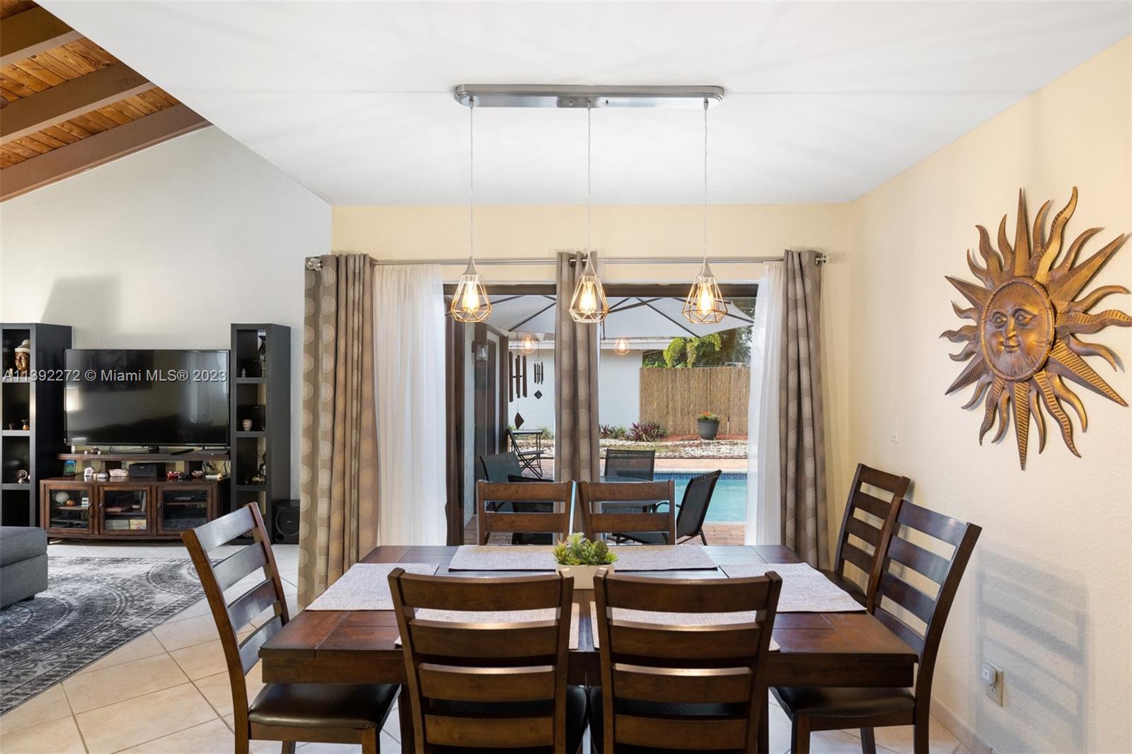 28 Cedar Road Hollywood, FL 33021 - Photo 13 of 43 a view of a livingroom with furniture
