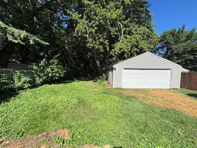 560 Massillon Road Akron, OH 44306 - Photo 3 of 10