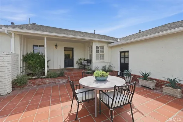 $2,298,000 | 420 VÃa Malaga, Redondo Beach, CA 90277