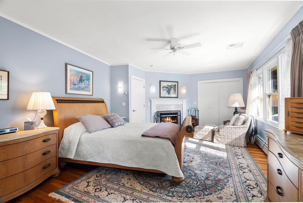 21-23 Marble Road Gloucester, MA 01930 - Photo 11 of 42