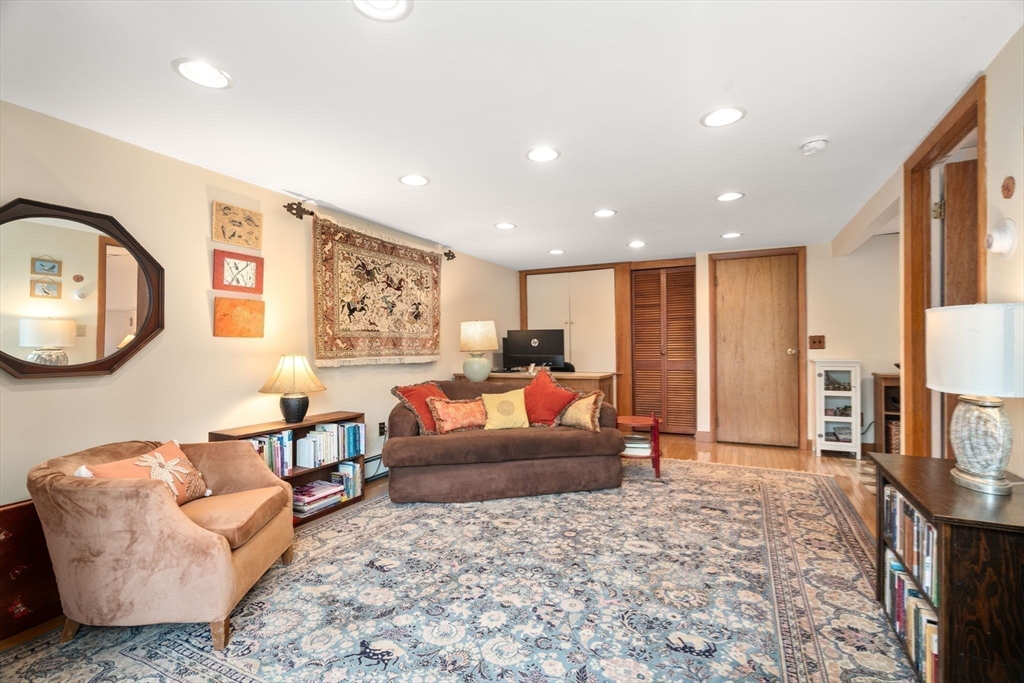 21-23 Marble Road Gloucester, MA 01930 - Photo 23 of 42