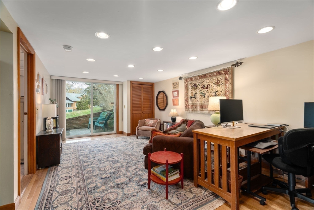 21-23 Marble Road Gloucester, MA 01930 - Photo 24 of 42