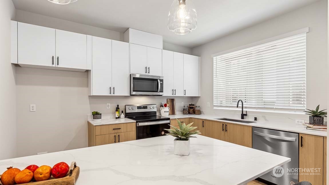 16124 Cascadian Way, Unit F7 Bothell, WA 98012 - Photo 10 of 28 Gallery Image 10