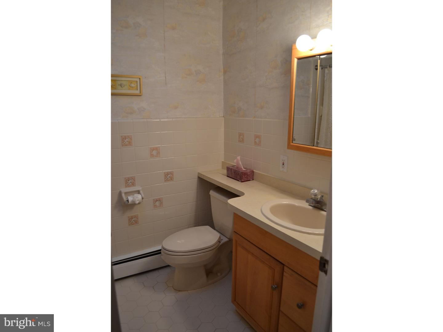 9004 Cloverly Road Philadelphia, PA 19136 - Photo 17 of 25 Gallery Image 17