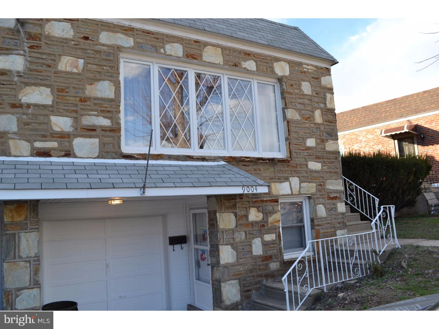 9004 Cloverly Road Philadelphia, PA 19136 - Photo 25 of 25 Exterior Front