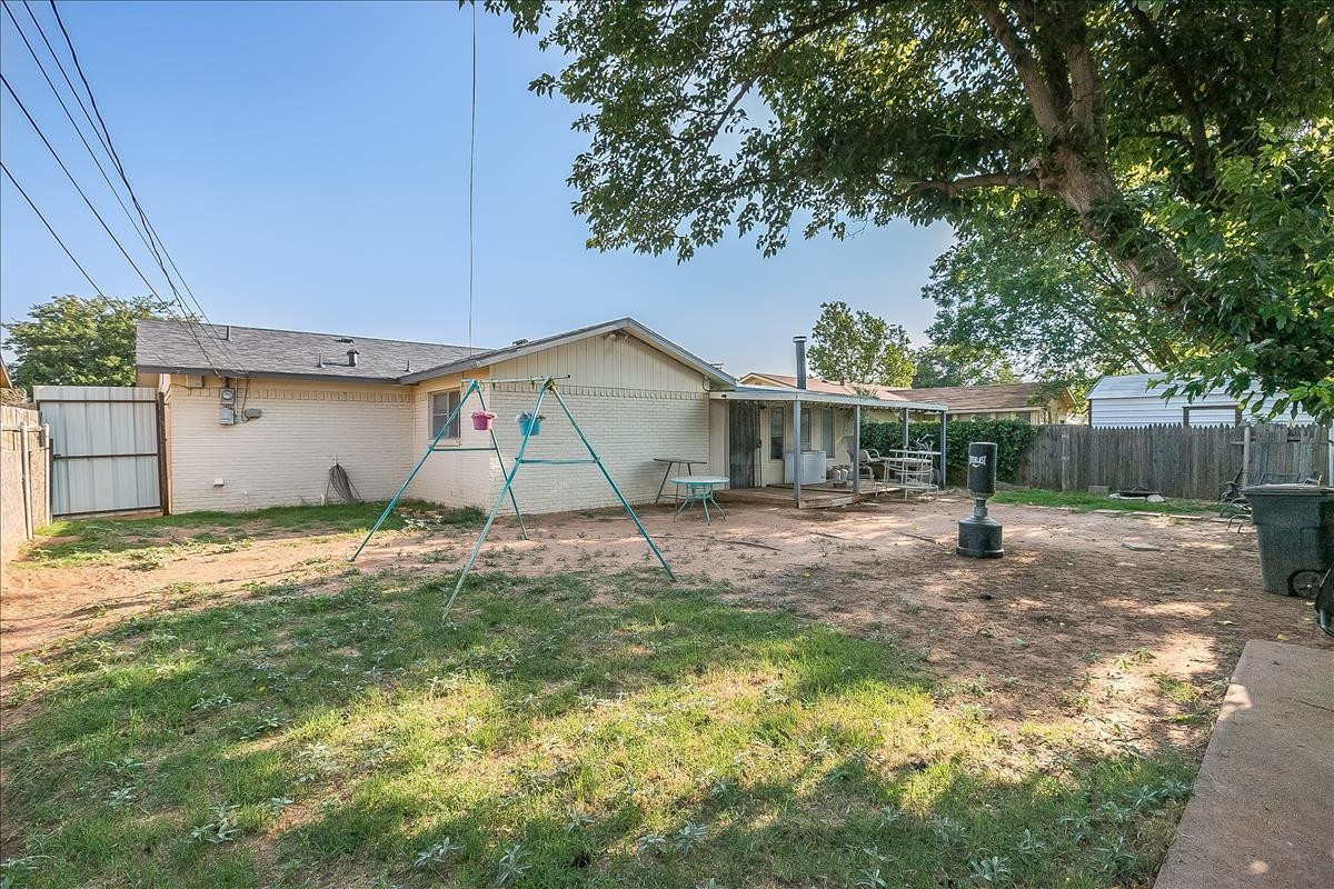 1621 70th Street Lubbock, TX 79412 - Photo 12 of 12 Photo 12