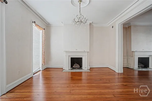 $1,950,000 | 221 East Charlton Street, Savannah, GA 31401