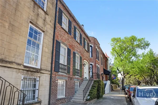 $1,950,000 | 221 East Charlton Street, Savannah, GA 31401