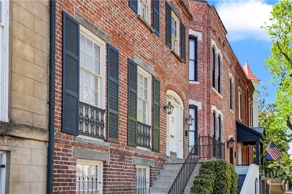 $1,950,000 | 221 East Charlton Street, Savannah, GA 31401