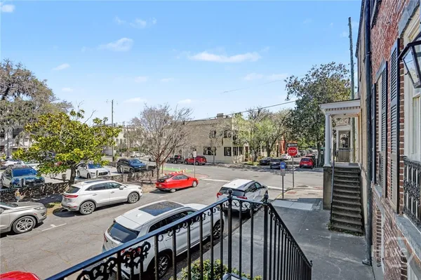 $1,950,000 | 221 East Charlton Street, Savannah, GA 31401
