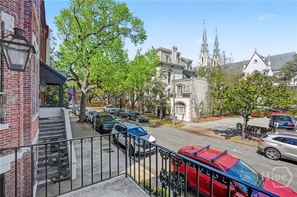 $1,950,000 | 221 East Charlton Street, Savannah, GA 31401