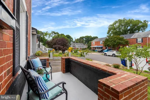 $600,000 | 2139 South Oxford Street, Arlington, VA 22204