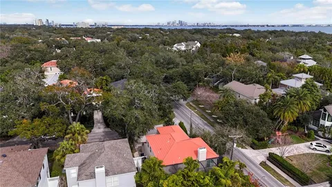$1,089,000 | 2701 West Bay Avenue, Tampa, FL 33611