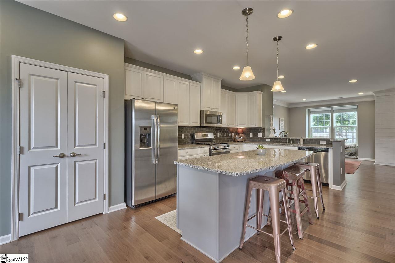 212 Rocky Slope Road Greenville, SC 29607 - Photo 6 of 35 Gallery Image 6