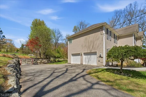 $799,900 | 379 Amity Road, Andover, NJ 07821