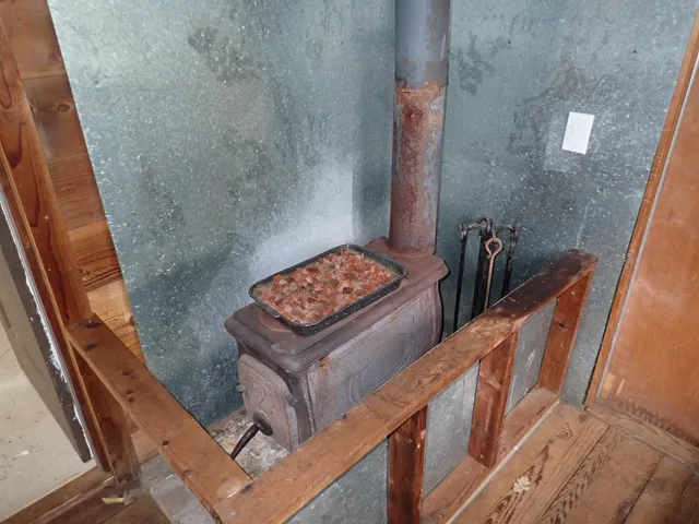 a view of a bird bath