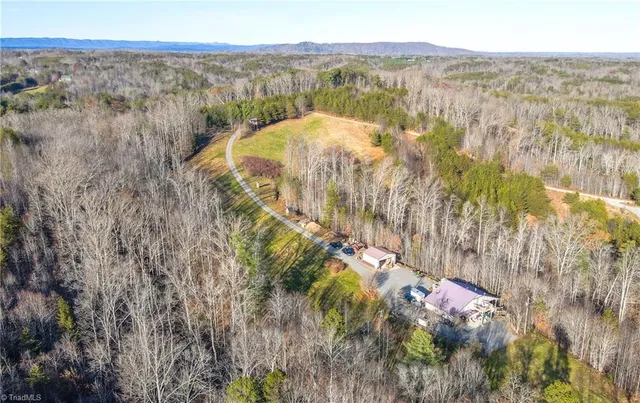 $699,900 | 1566 Thore Road, Pinnacle, NC 27043