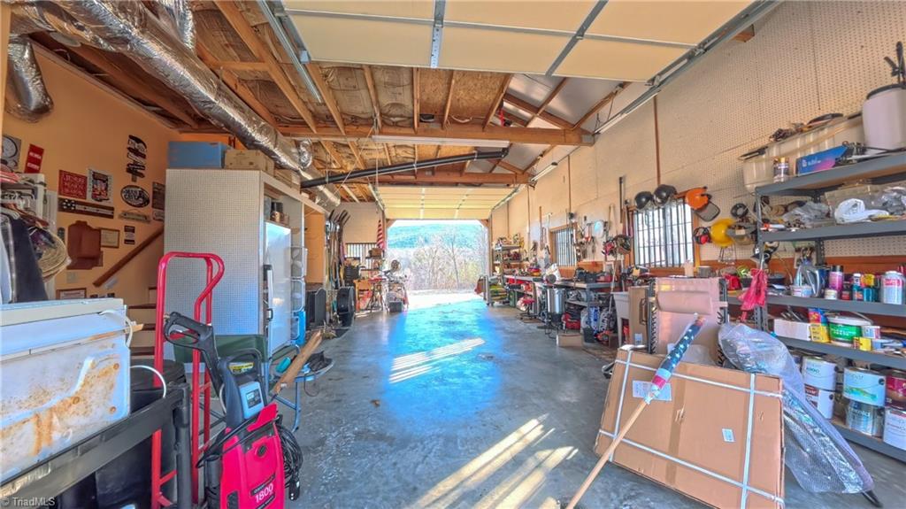 1566 Thore Road Pinnacle, NC 27043 - Photo 11 of 48