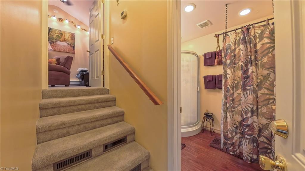 1566 Thore Road Pinnacle, NC 27043 - Photo 18 of 48