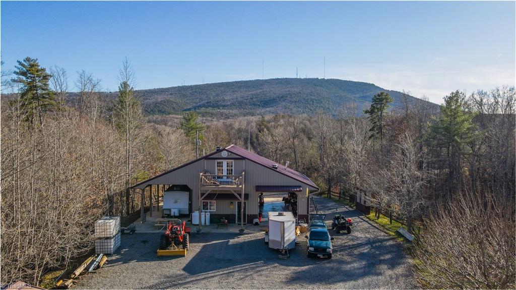 1566 Thore Road Pinnacle, NC 27043 - Photo 3 of 48